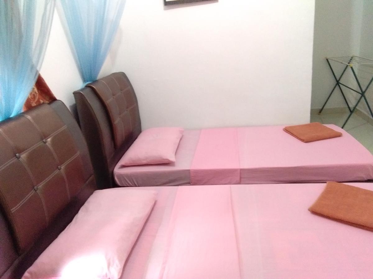 Delimah Guesthouse Куала-Тахан Экстерьер фото